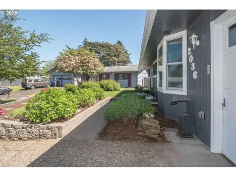 2036 SE 161st Court Portland OR 97233