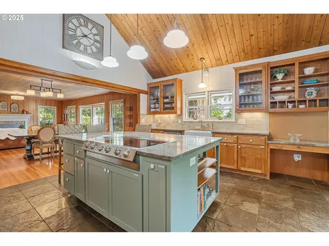 33150 NE Wilsonville Road Newberg OR 97132