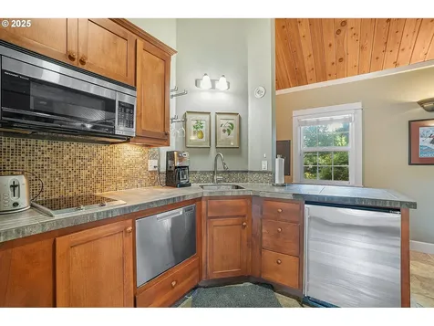 33150 NE Wilsonville Road Newberg OR 97132