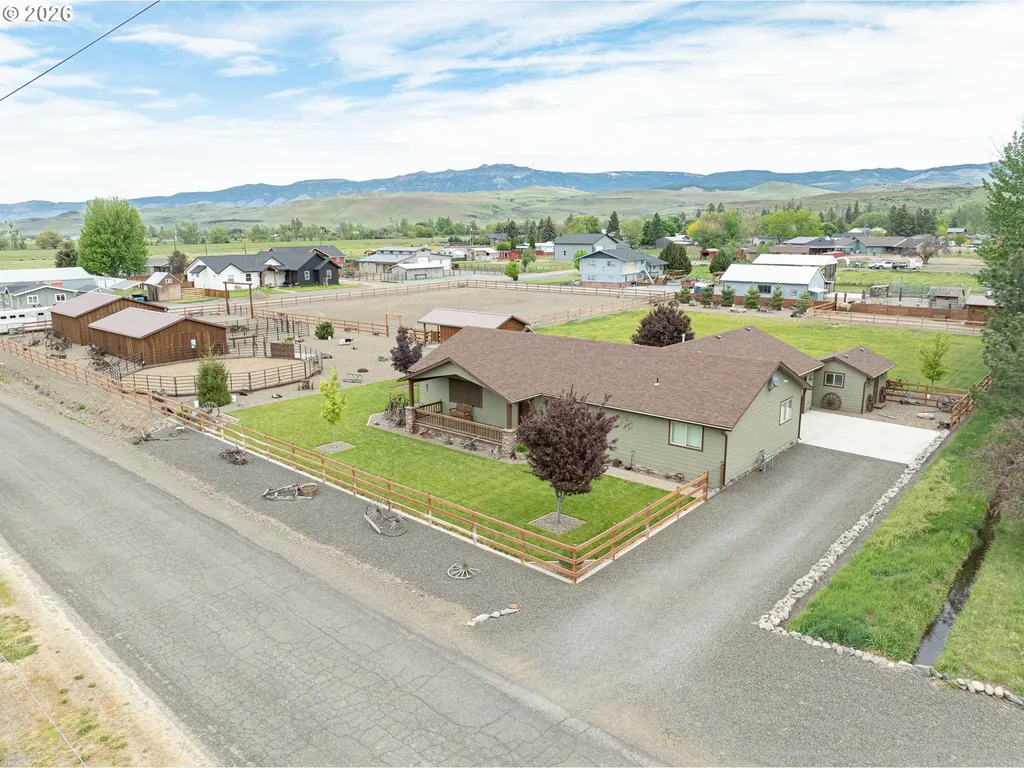 975 N 10th Street Union OR 97883