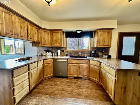 975 N 10th Street Union OR 97883