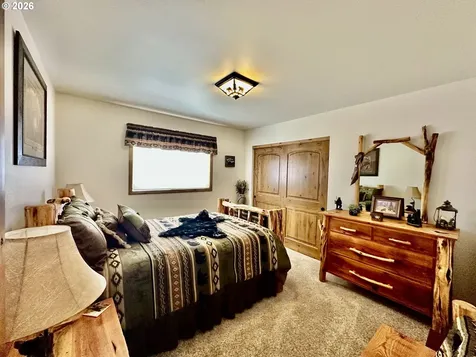 975 N 10th Street Union OR 97883