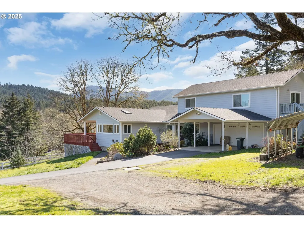 7941 Upper Olalla Road Winston OR 97496