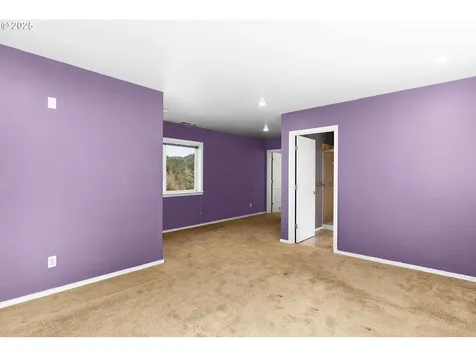 7941 Upper Olalla Road Winston OR 97496