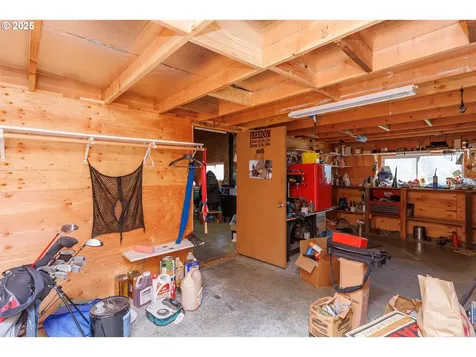7941 Upper Olalla Road Winston OR 97496