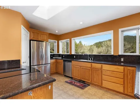 7941 Upper Olalla Road Winston OR 97496