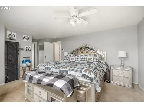 404 E Valley Street Yacolt WA 98675