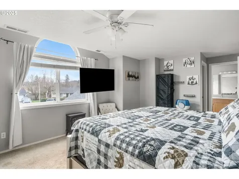 404 E Valley Street Yacolt WA 98675
