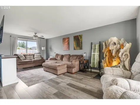 404 E Valley Street Yacolt WA 98675