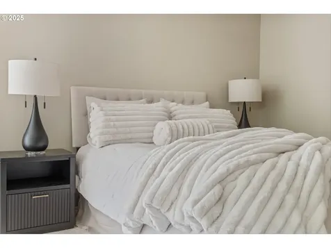 8878 SW Romal Court Beaverton OR 97008
