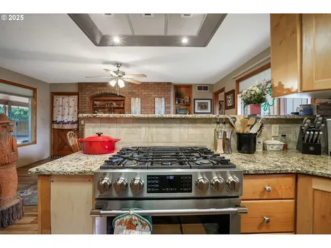 1149 5th Street Lyons OR 97358