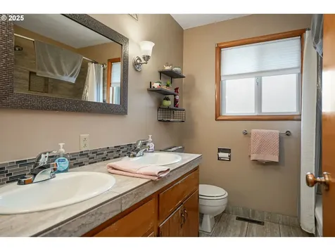 1149 5th Street Lyons OR 97358