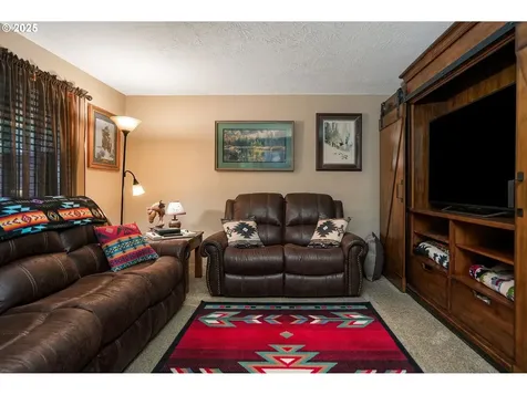 1149 5th Street Lyons OR 97358