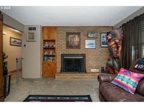 1149 5th Street Lyons OR 97358