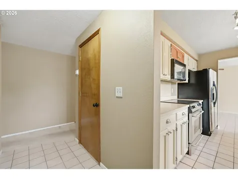 1019 Juniper Street Keizer OR 97303