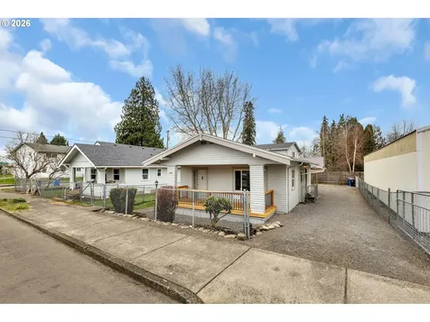 647 SE Russell Street Camas WA 98607