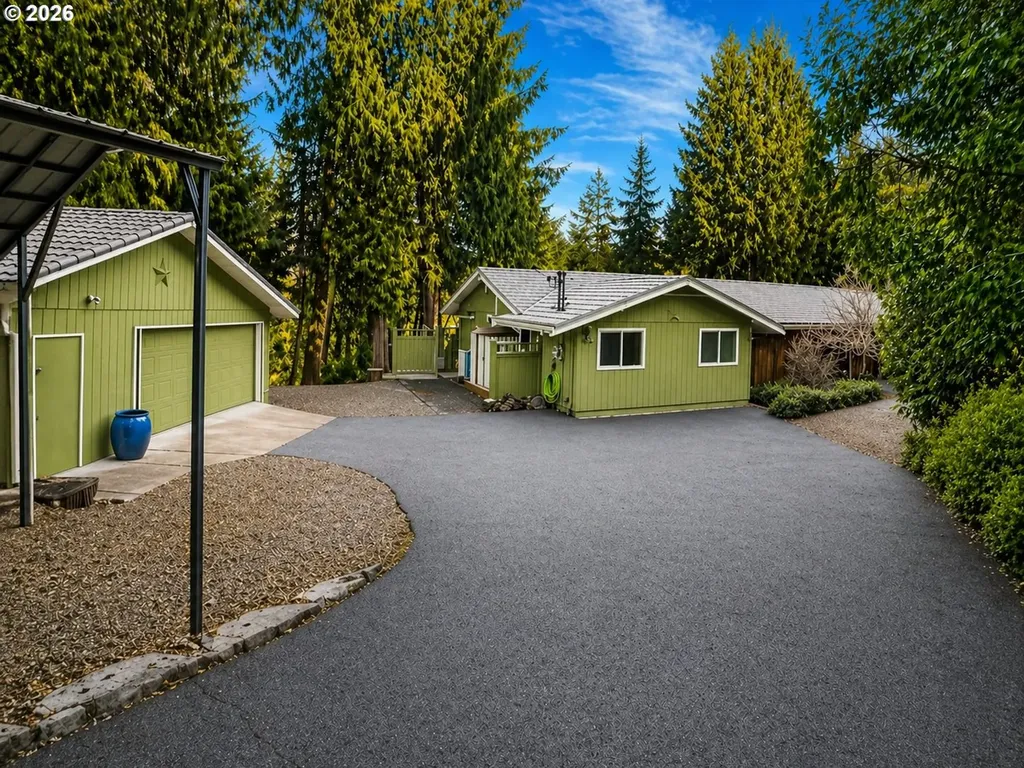 41929 Deerhorn Road Springfield OR 97478