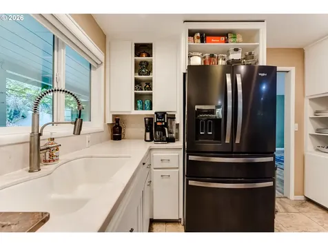 41929 Deerhorn Road Springfield OR 97478