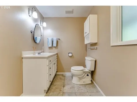41929 Deerhorn Road Springfield OR 97478