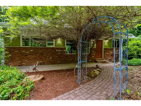 41929 Deerhorn Road Springfield OR 97478