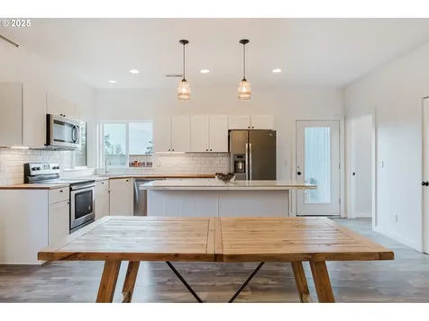 61142 Brookhollow Drive Bend OR 97702