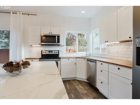 61142 Brookhollow Drive Bend OR 97702