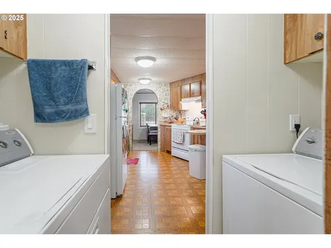 5422 Portland Road NE Salem OR 97305