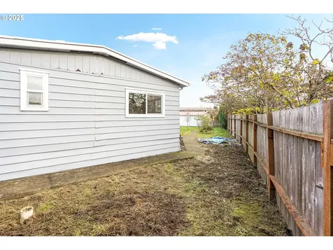 5422 Portland Road NE Salem OR 97305