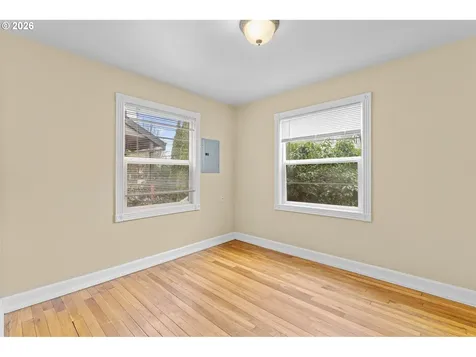 4737 SE 28th Avenue Portland OR 97202