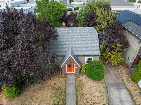4737 SE 28th Avenue Portland OR 97202