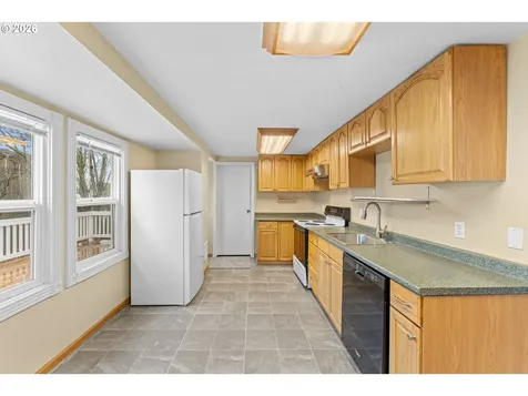 4737 SE 28th Avenue Portland OR 97202