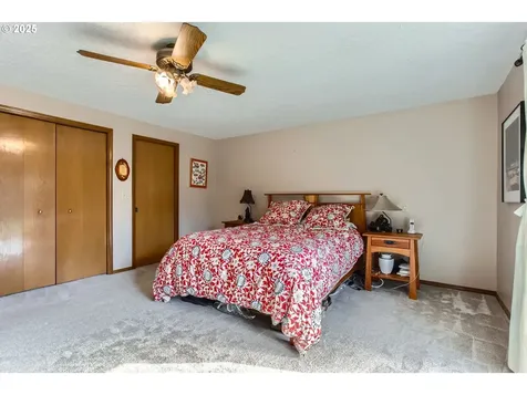 2433 NE 163rd Avenue Portland OR 97230