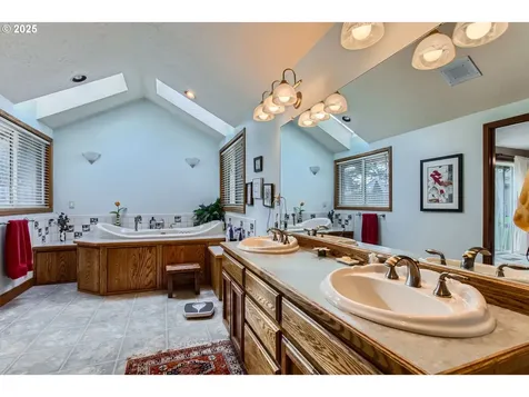 2433 NE 163rd Avenue Portland OR 97230