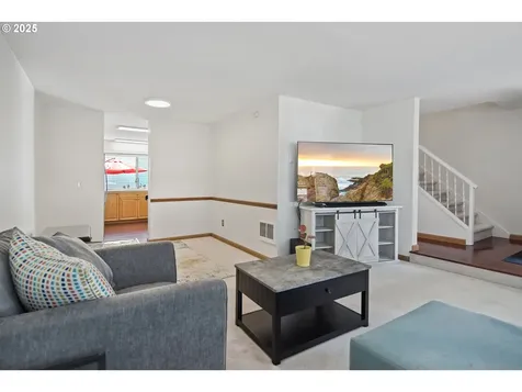 13142 SW 17th Street Beaverton OR 97008