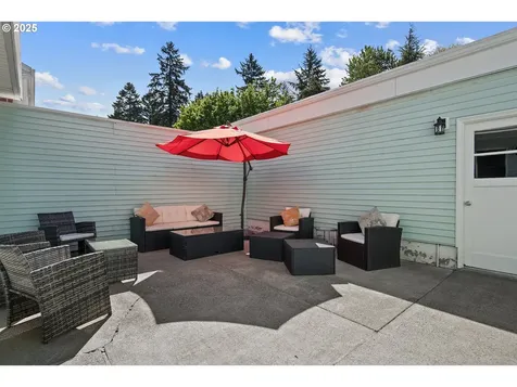 13142 SW 17th Street Beaverton OR 97008