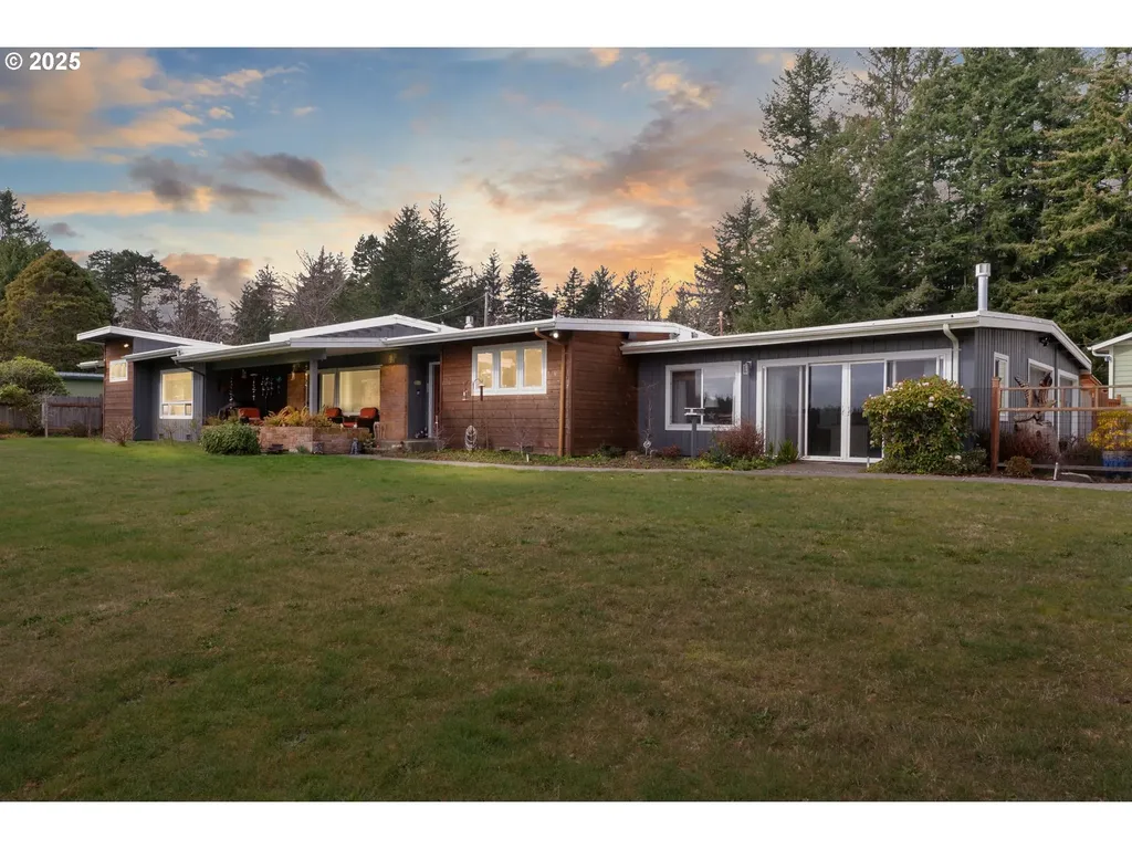 89222 Sutton Lake Drive Florence OR 97439