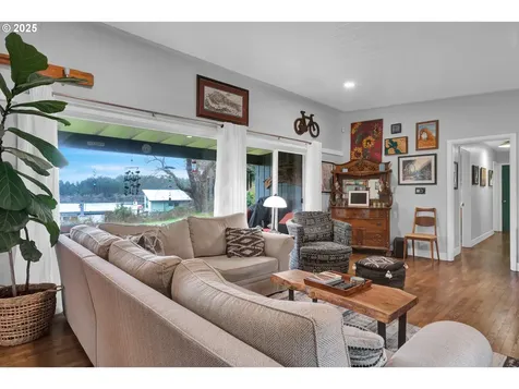 89222 Sutton Lake Drive Florence OR 97439