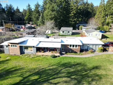 89222 Sutton Lake Drive Florence OR 97439