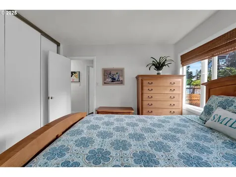 89222 Sutton Lake Drive Florence OR 97439