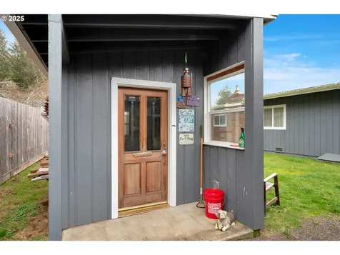 89222 Sutton Lake Drive Florence OR 97439