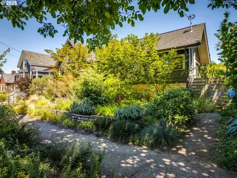 6322 N Wilbur Avenue Portland OR 97217