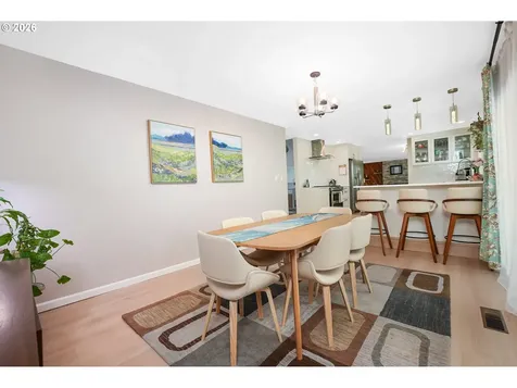 9897 SW Siuslaw Lane Tualatin OR 97062