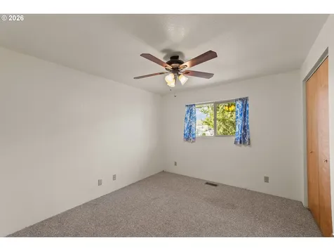 1378 NW Grove Street Roseburg OR 97471