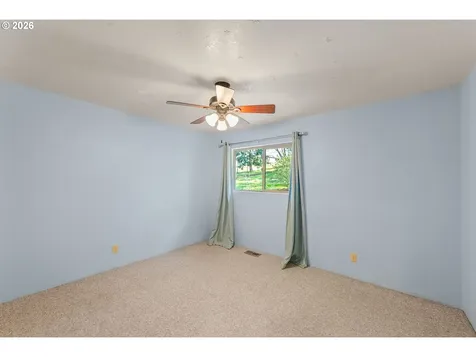 1378 NW Grove Street Roseburg OR 97471