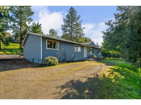1378 NW Grove Street Roseburg OR 97471