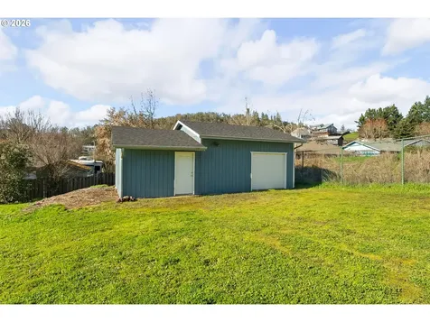 1378 NW Grove Street Roseburg OR 97471
