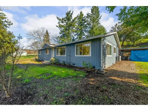 1378 NW Grove Street Roseburg OR 97471