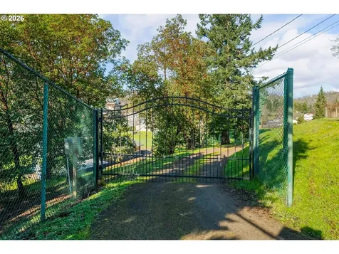 1378 NW Grove Street Roseburg OR 97471