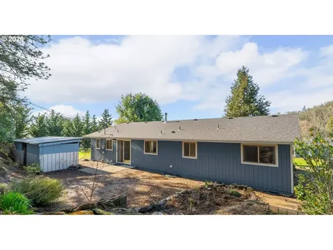 1378 NW Grove Street Roseburg OR 97471