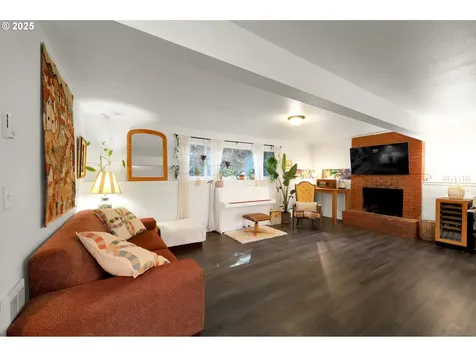 4815 Brookwood Street Eugene OR 97405